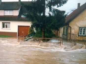Lange Straße in Oberdorf April 1994